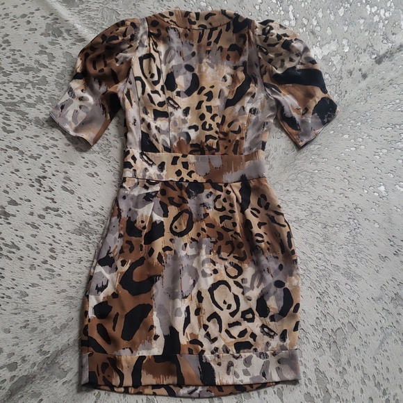 Diane Von Furstenberg DVF Sabine Silk Animal Print Mini Dress Sz2 - Picture 6 of 6